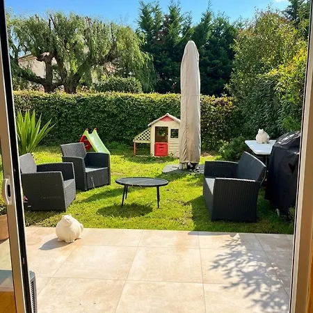 Apartamento Familial Pour Couple Avec 2 Enfants Avec Jardin Piscine Et Parking Recharge Véhicule électrique Antibes